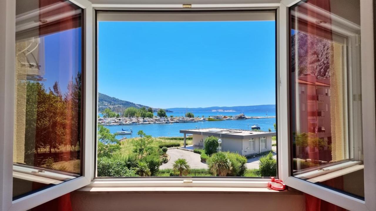 Apartment Cesarica Omis Exterior photo
