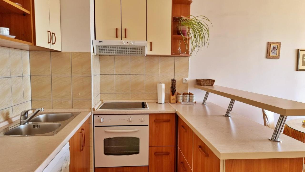 Apartment Cesarica Omis Exterior photo